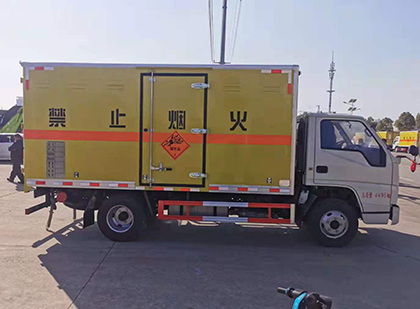 佛山爆破器材运输车技术升级与安全合规新趋势